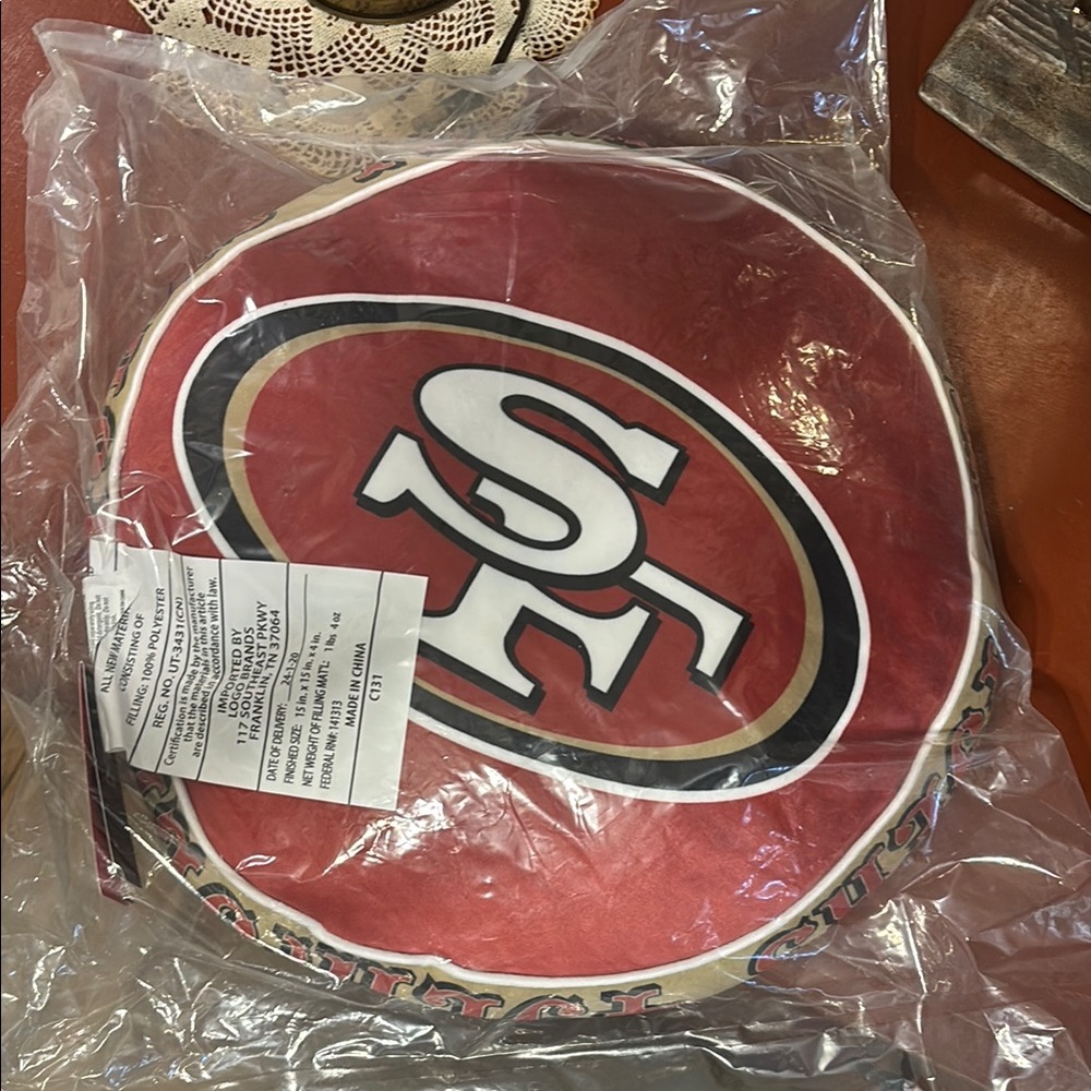 San Francisco 49ers Red Seat Cushion. Pillow. New